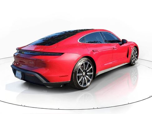 Used 2023 Porsche Taycan image 6