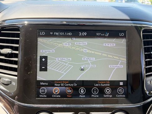 Used 2021 Jeep Grand Cherokee Summit AWD/4WD image 14