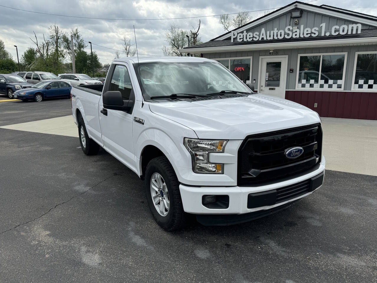Used 2016 Ford F150 XL w/ Equipment Group 101A Mid RWD image 3