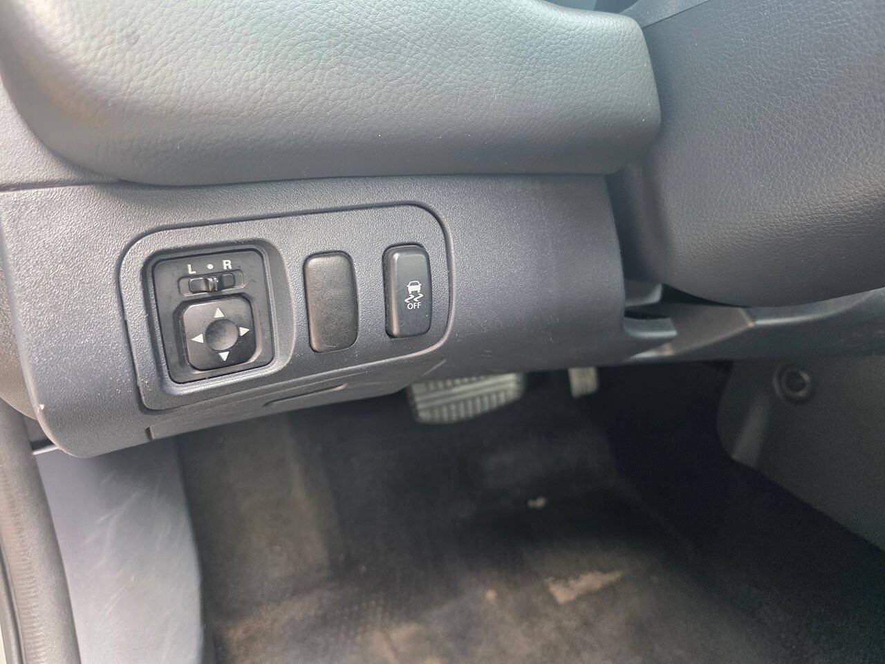 Used 2012 Mitsubishi Eclipse GS Sport FWD image 15