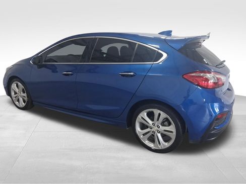 Used 2017 Chevrolet Cruze Premier image 7