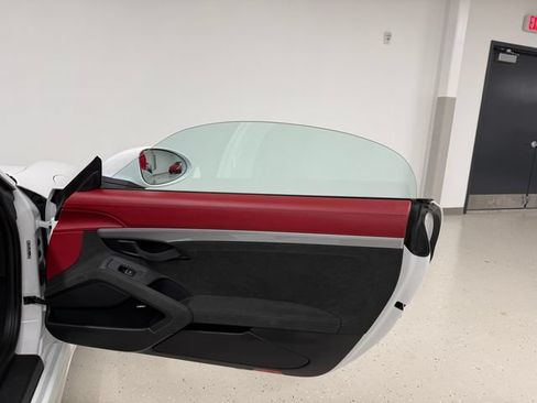 Certified 2022 Porsche 718 Boxster Spyder RWD image 36