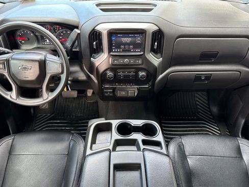 Used 2020 Chevrolet Silverado 1500 Custom Trail Boss w/ Custom Convenience Package AWD/4WD image 13