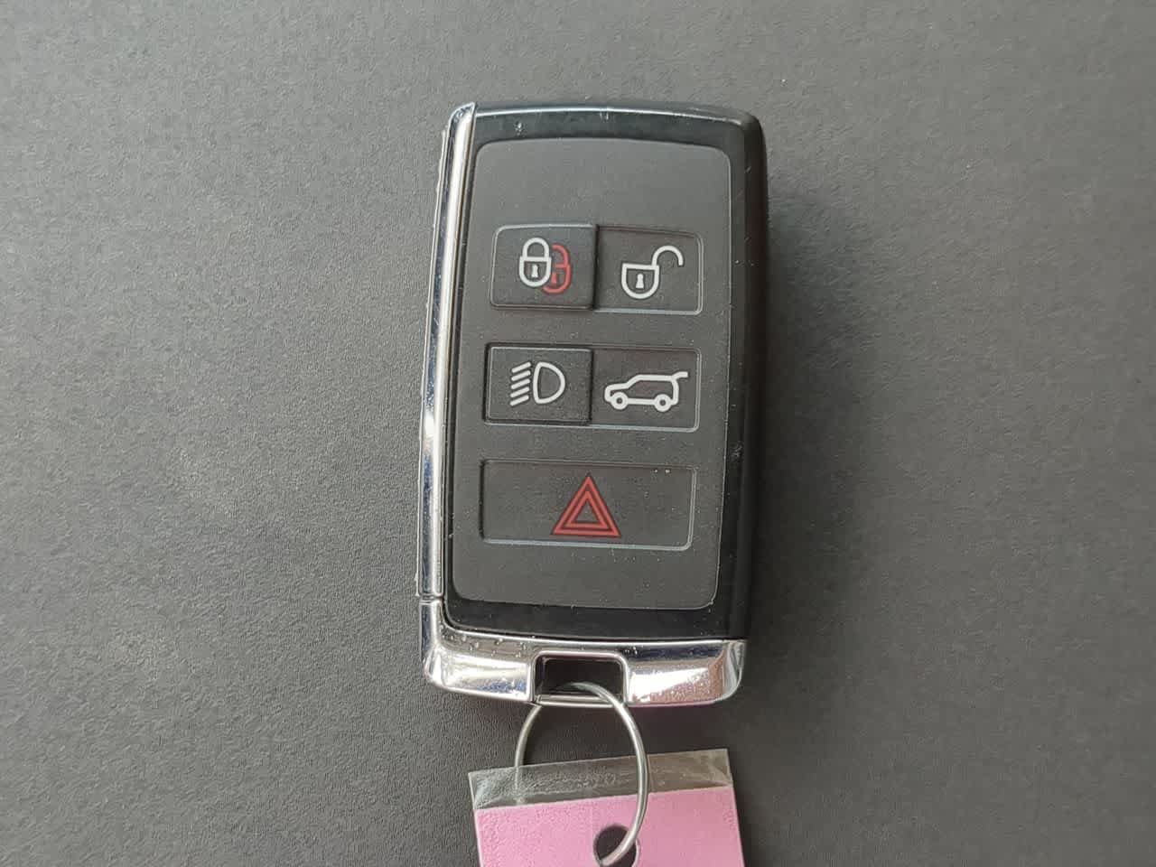 Certified 2025 Land Rover Discovery S AWD/4WD image 36