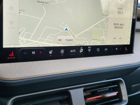 New 2026 Ford Maverick Lariat image 23