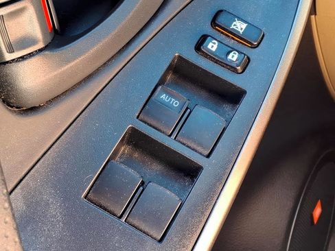 Used 2010 Toyota RAV4 Limited image 16