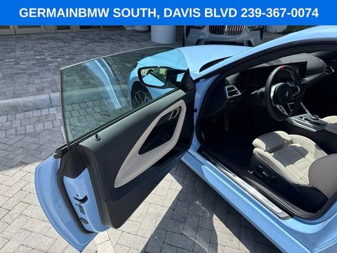 Used 2025 BMW M240i Coupe w/ Premium Package RWD image 9