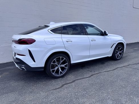 Used 2022 BMW X6 xDrive40i image 6