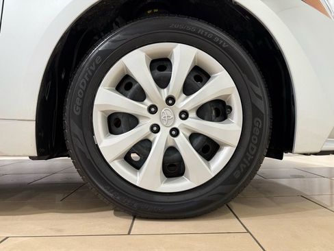 Certified 2023 Toyota Corolla LE image 9