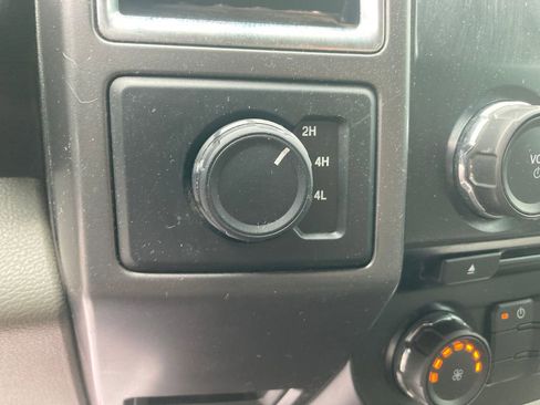 Used 2016 Ford F150 XLT AWD/4WD image 45