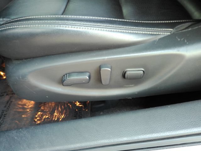 Used 2021 Nissan Maxima 3.5 SV w/ Floor Mat Group FWD image 13