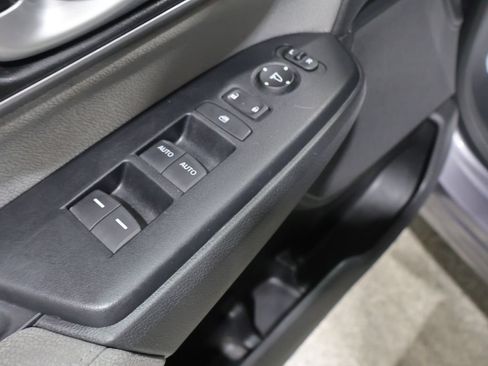 Used 2018 Honda CR-V EX image 14
