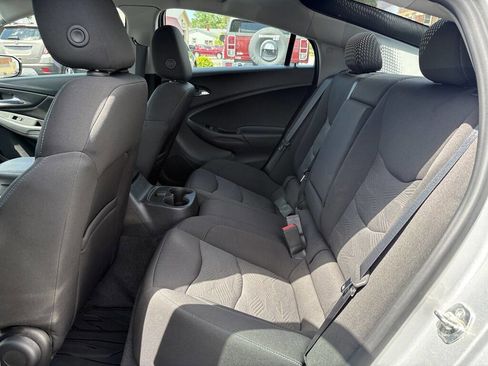 Used 2019 Chevrolet Volt LT w/ Comfort Package FWD image 27