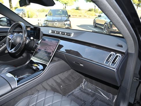 Used 2022 Mercedes-Benz S 580 4MATIC Sedan image 51