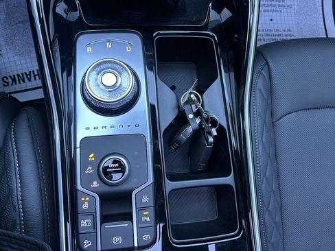 Used 2026 Kia Sorento SX Prestige image 16