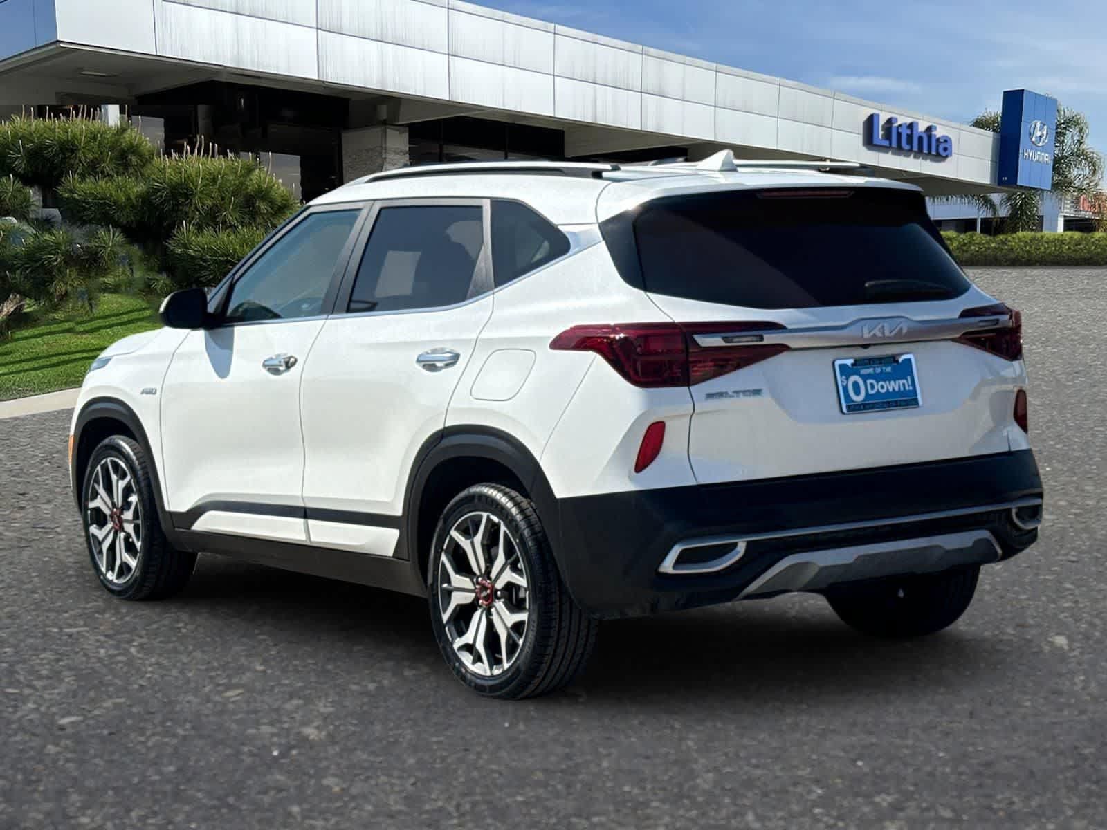 Used 2022 Kia Seltos SX w/ Sunroof Package AWD/4WD image 7