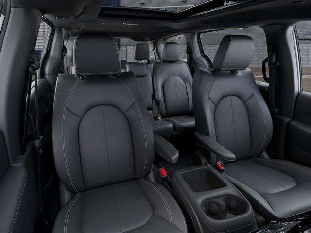 New 2027 Chrysler Pacifica Select w/ Family Tech Group FWD image 21