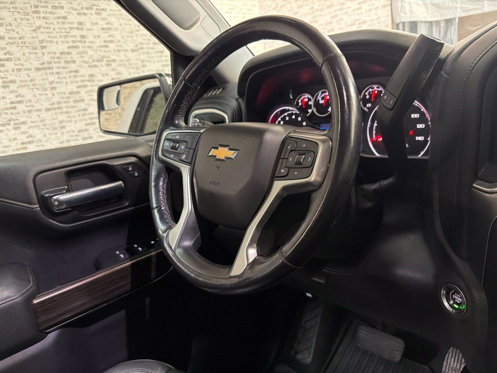 Used 2021 Chevrolet Silverado 1500 LT w/ All Star Edition Plus AWD/4WD image 17