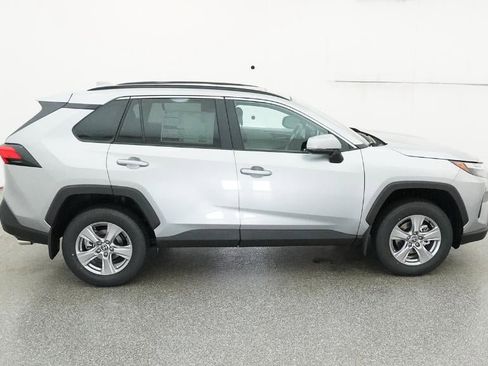 New 2025 Toyota RAV4 XLE image 29