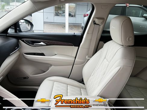 Used 2023 Buick Envision Avenir AWD/4WD image 22