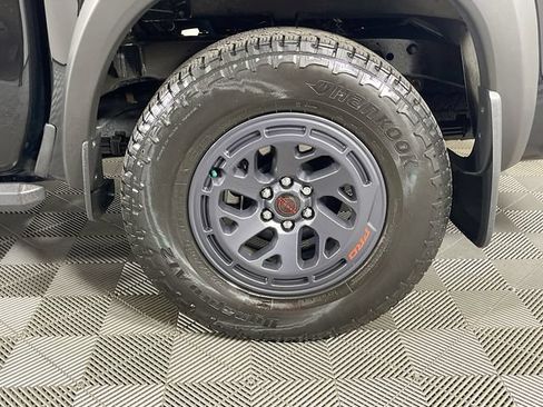 Used 2025 Nissan Frontier PRO-4X w/ Pro Convenience Package AWD/4WD image 30