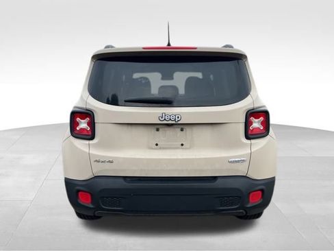 Used 2015 Jeep Renegade Latitude image 7