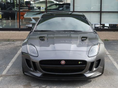 Used 2016 Jaguar F-TYPE R image 4