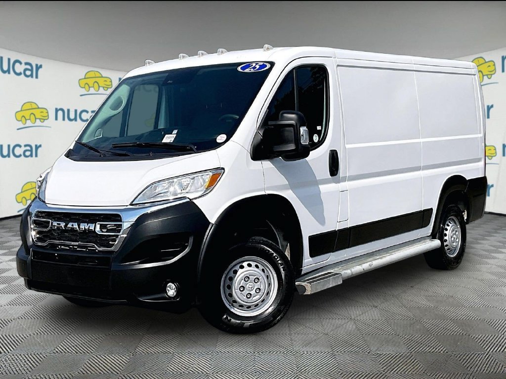 Used 2025 RAM ProMaster 2500 w/ U-Haul Equipment Group FWD image 3
