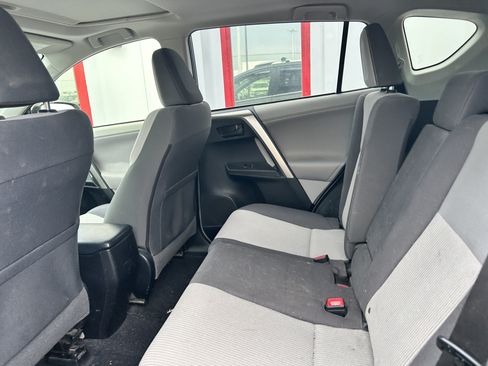 Used 2013 Toyota RAV4 XLE AWD/4WD image 9
