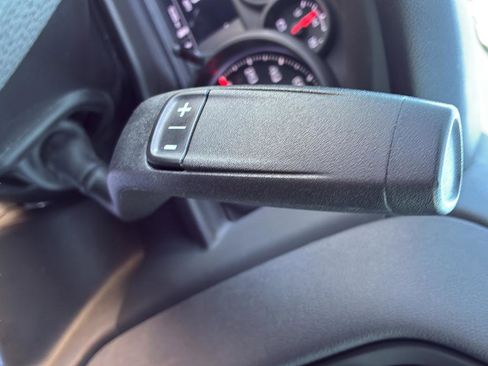 Used 2025 Chevrolet Silverado 1500 Custom image 33