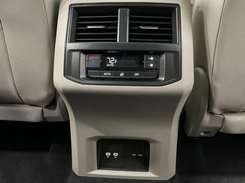 Used 2022 Volkswagen Atlas SE w/ Panoramic Sunroof Package image 32