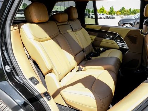 New 2027 Land Rover Range Rover Long Wheelbase SE AWD/4WD image 43