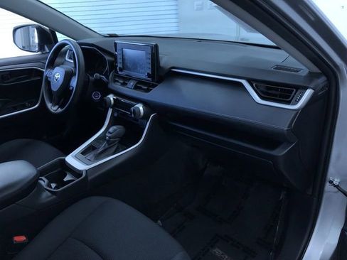 Certified 2020 Toyota RAV4 LE w/ Carpet Mat Package image 23