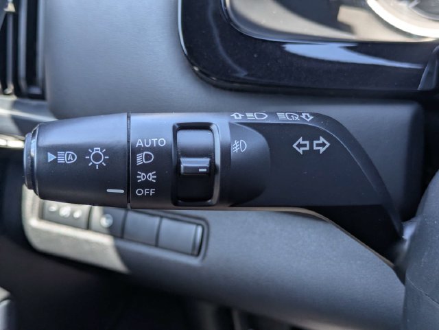 Used 2024 Nissan Pathfinder Rock Creek AWD/4WD image 27