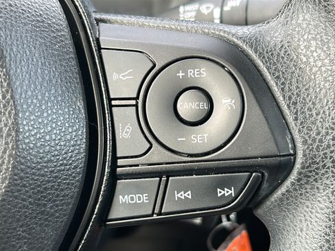 Used 2021 Toyota Corolla LE FWD image 20