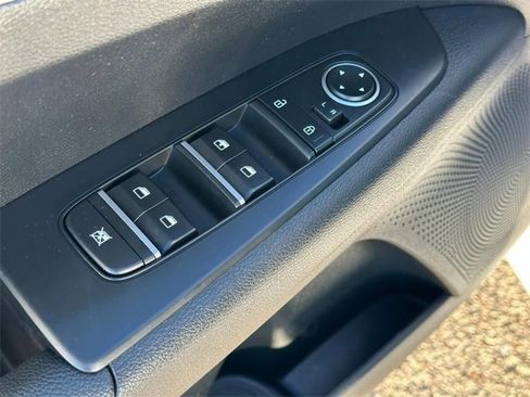 Used 2024 Kia Forte LXS w/ LXS Technology Package image 15