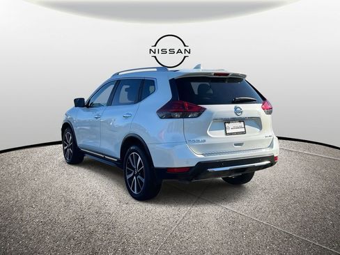 Used 2019 Nissan Rogue SL w/ Premium Package image 8