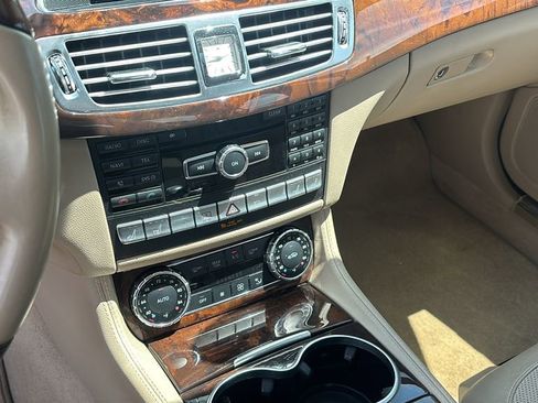 Used 2014 Mercedes-Benz CLS 550 image 20