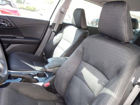 Used 2014 Honda Accord Sport image 14