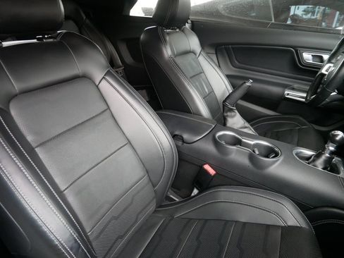 Certified 2019 Ford Mustang GT Premium w/ Equipment Group 401A RWD image 10