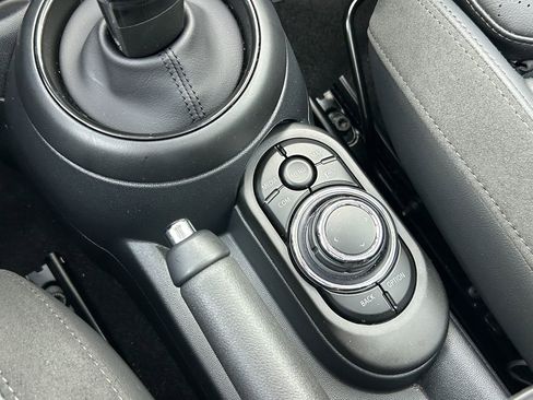 Used 2023 MINI Cooper S w/ Signature Upholstery Package image 28