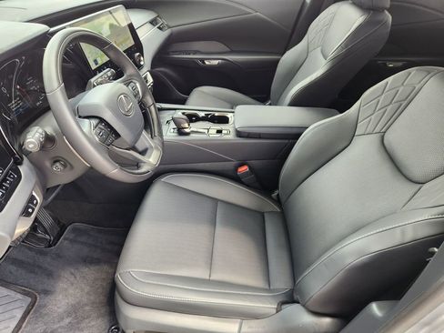 Used 2025 Lexus RX 350 Premium w/ Accessory Package (Z1) image 13