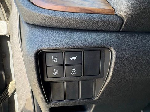 Used 2019 Honda CR-V Touring image 20