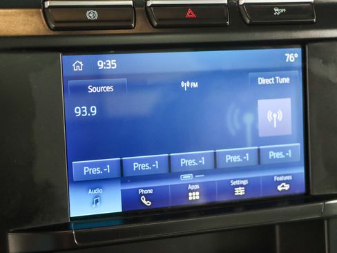 Used 2023 Ford F550 4x4 Regular Cab Super Duty image 19