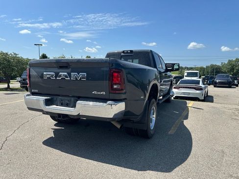 Used 2026 RAM 3500 Tradesman AWD/4WD image 4