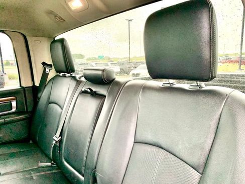 Used 2018 RAM 1500 Laramie w/ Convenience Group AWD/4WD image 14