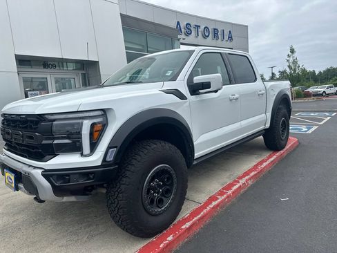 Used 2026 Ford F150 Raptor AWD/4WD image 8