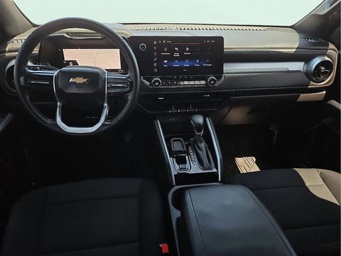 Used 2024 Chevrolet Colorado LT w/ LT Convenience Package RWD image 9