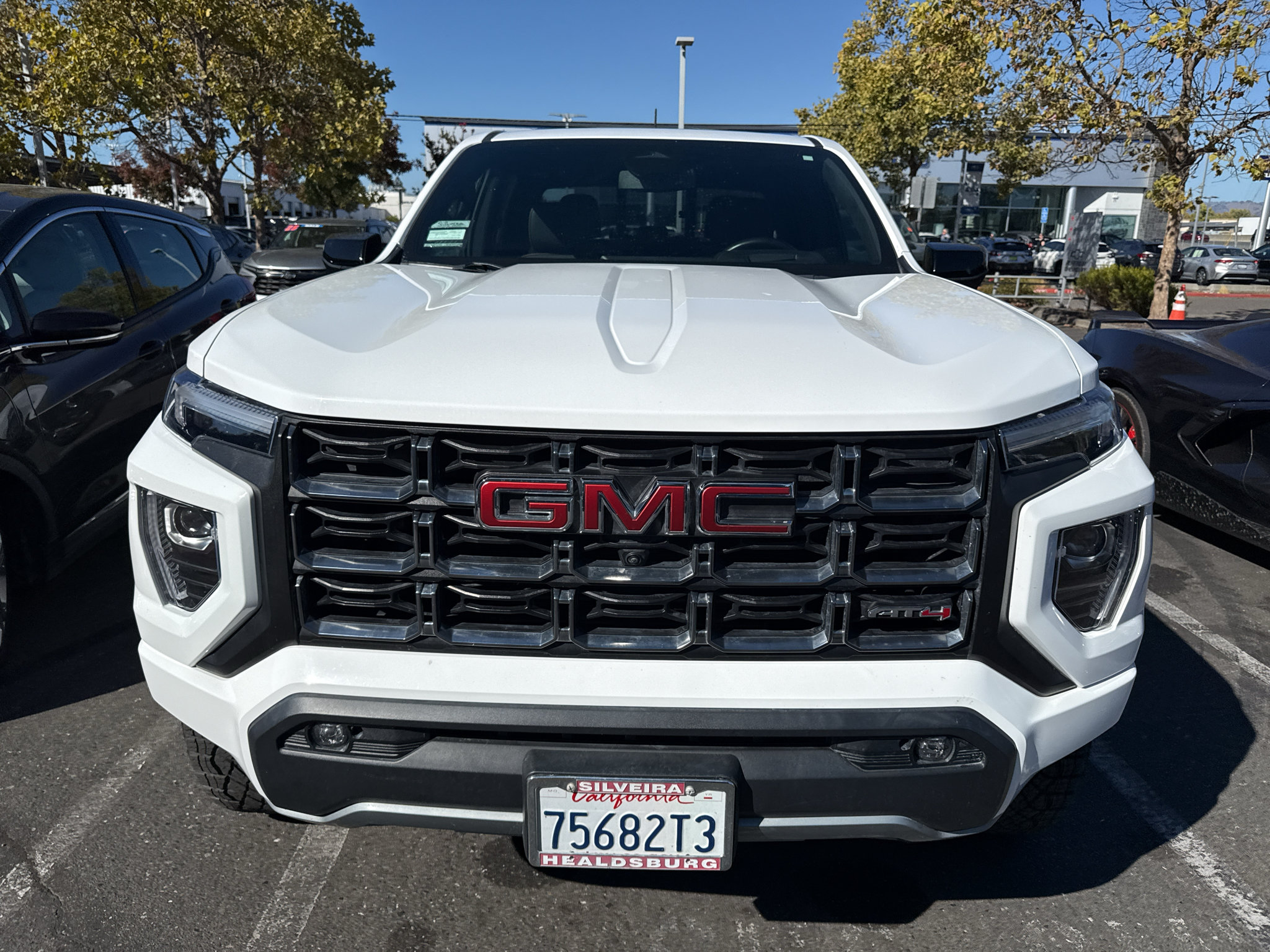 Used 2023 GMC Canyon AT4 w/ AT4 Premium Package AWD/4WD image 3