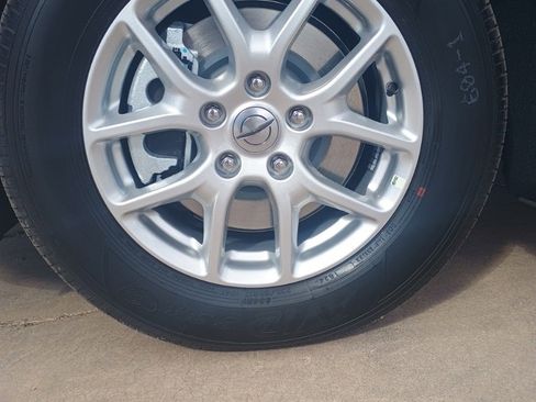 New 2025 Chrysler Pacifica Select image 9